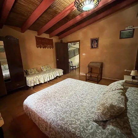 Casa Rural En El Cerro Del Buho Piedrabuena Exterior foto